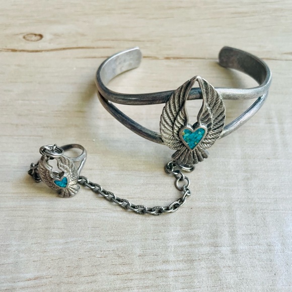 Vintage Jewelry - Bohemian Turquoise & Silver Bracelet Ring